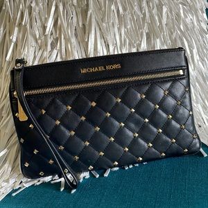 Michael Kors wristlet